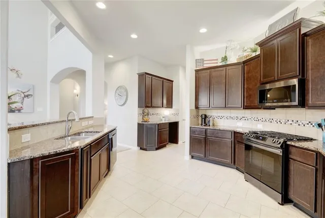 $2,950 | 4116 Godwit Drive, Pflugerville, TX 78660