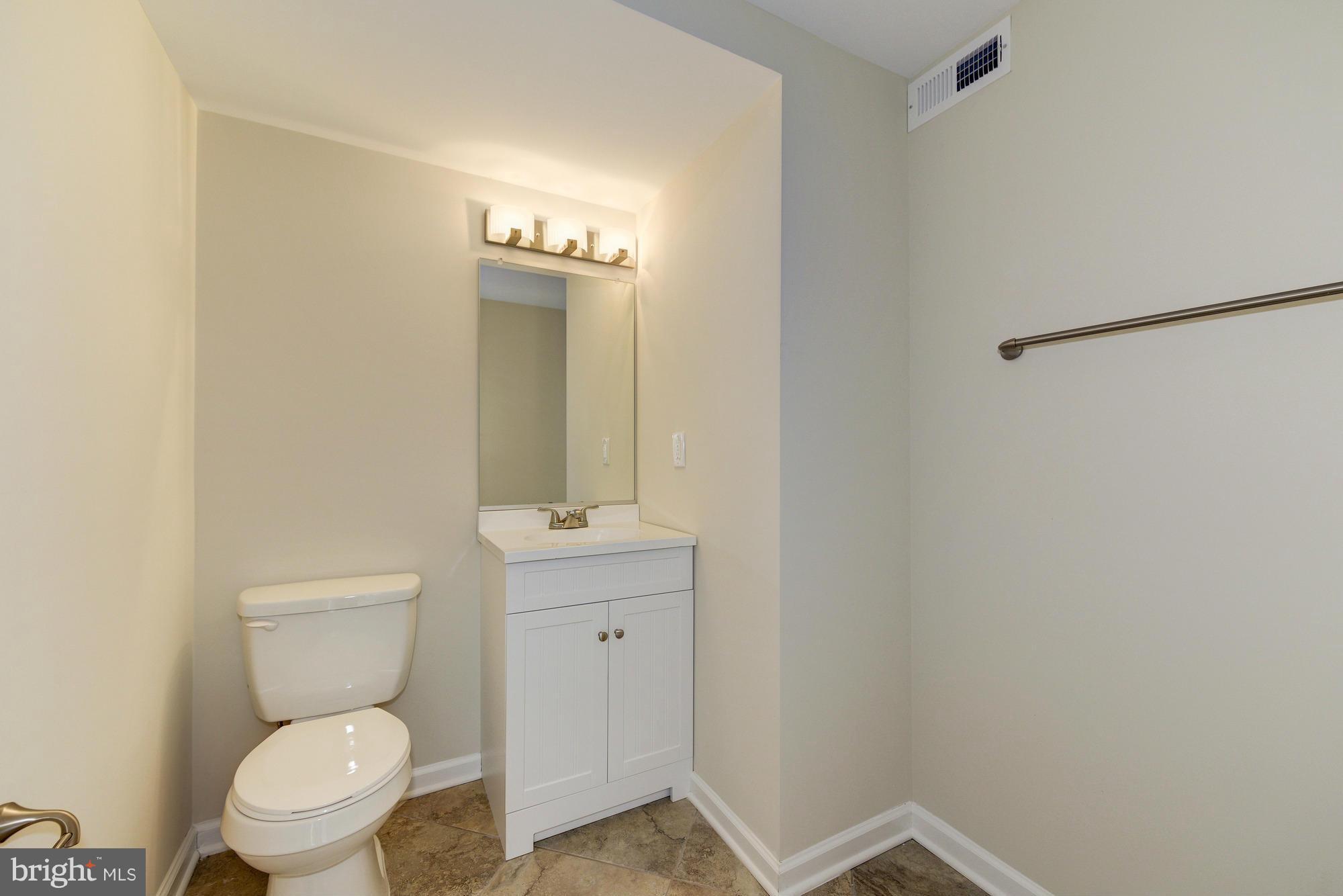 13718 Palm Road Woodbridge, VA 22193 - Photo 26 of 30 Interior (General)