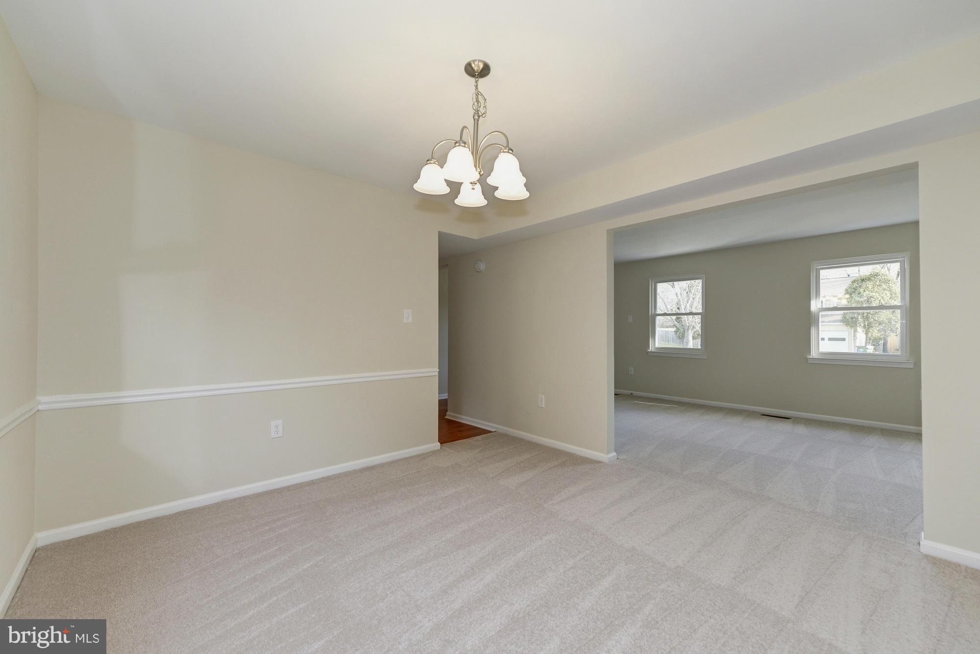 13718 Palm Road Woodbridge, VA 22193 - Photo 8 of 30 Interior (General)