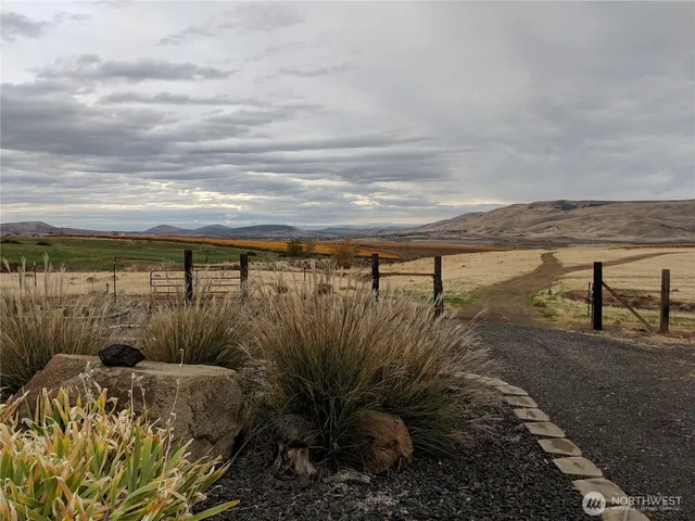 $3,000 | 44907 West Knox Road, Benton City, WA 99320