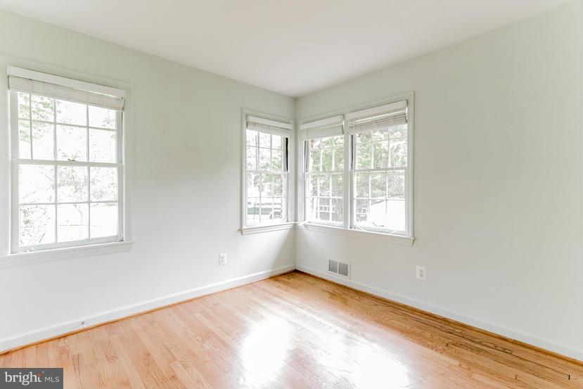 8007 Fairfax Road Alexandria, VA 22308 - Photo 11 of 19 Bedroom
