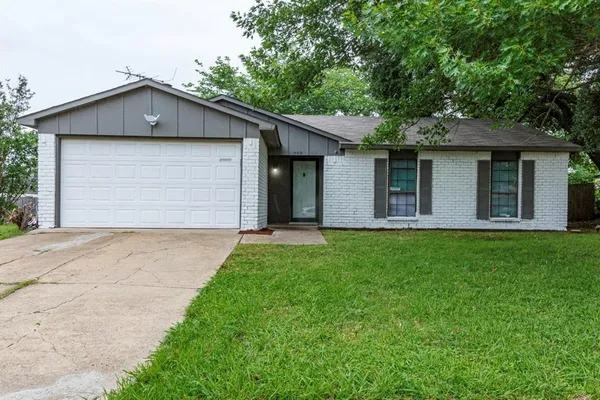 $255,000 | 409 Rockcrest Drive, Mesquite, TX 75150