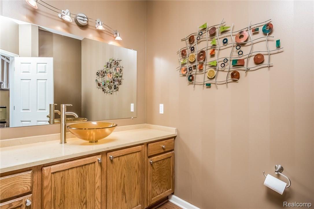 3830 Beechcrest Road Rochester, MI 48309 - Photo 22 of 53 026-2770598-medium.jpg