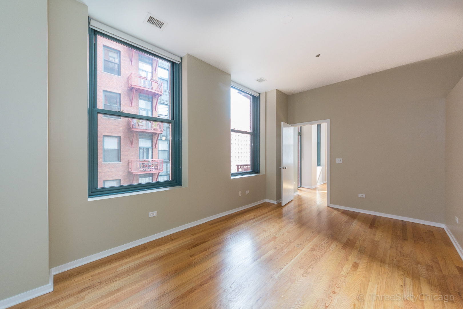 208 West Washington Street, Unit 1010 Chicago, IL 60606 - Photo 16 of 19