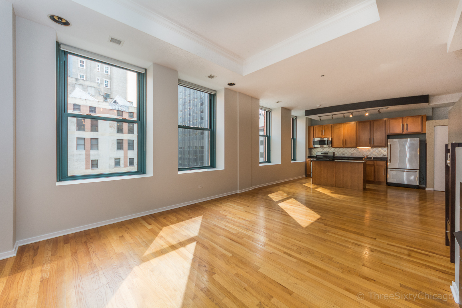 208 West Washington Street, Unit 1010 Chicago, IL 60606 - Photo 5 of 19