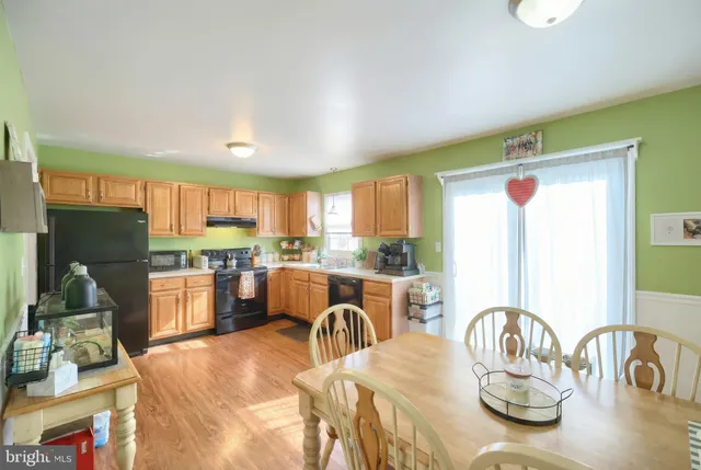 $209,900 | 2435 Woodmont Drive, York, PA 17404