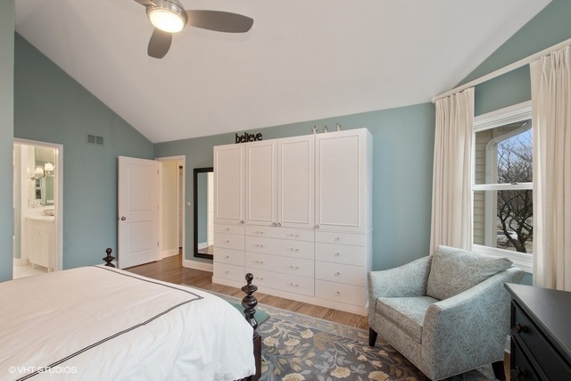 2542 Illinois Road Northbrook, IL 60062 - Photo 15 of 33
