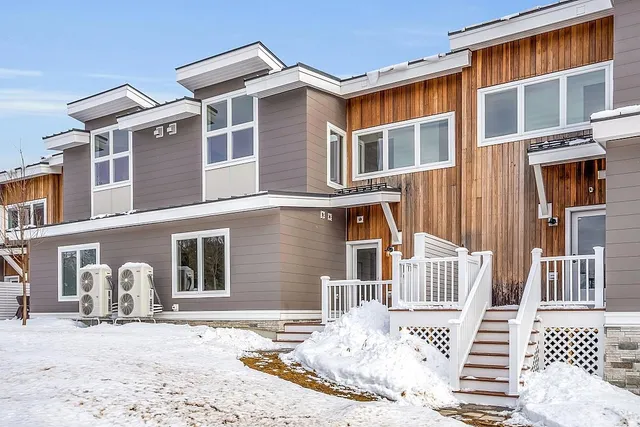 $979,900 | 36 Vantage Point Drive, Unit 3, Laconia, NH 03246