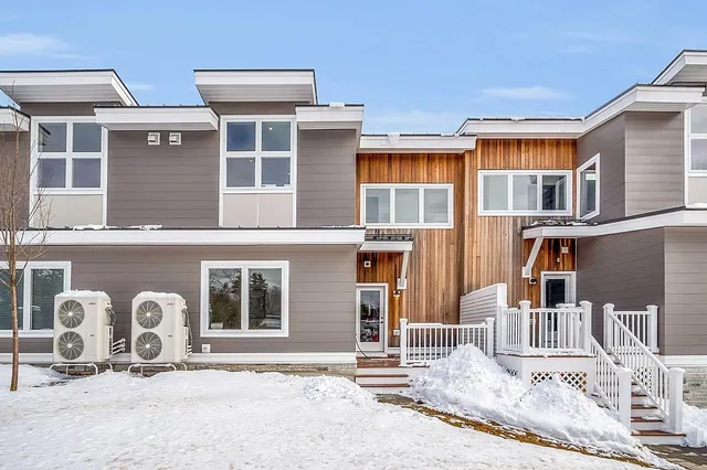 $979,900 | 36 Vantage Point Drive, Unit 3, Laconia, NH 03246