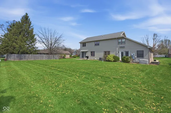$400,000 | 8749 Carriage Lane, Pendleton, IN 46064