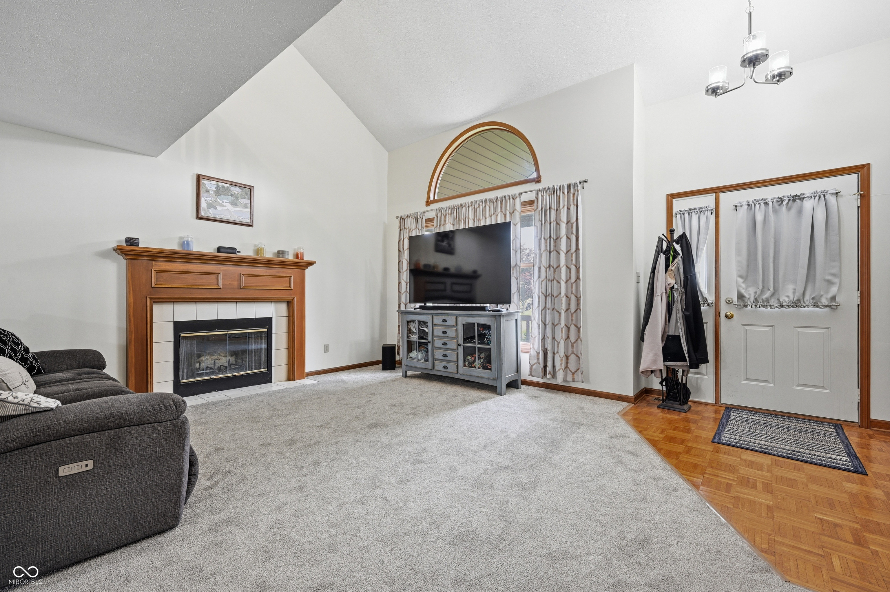 8749 Carriage Lane Pendleton, IN 46064 - Photo 3 of 27