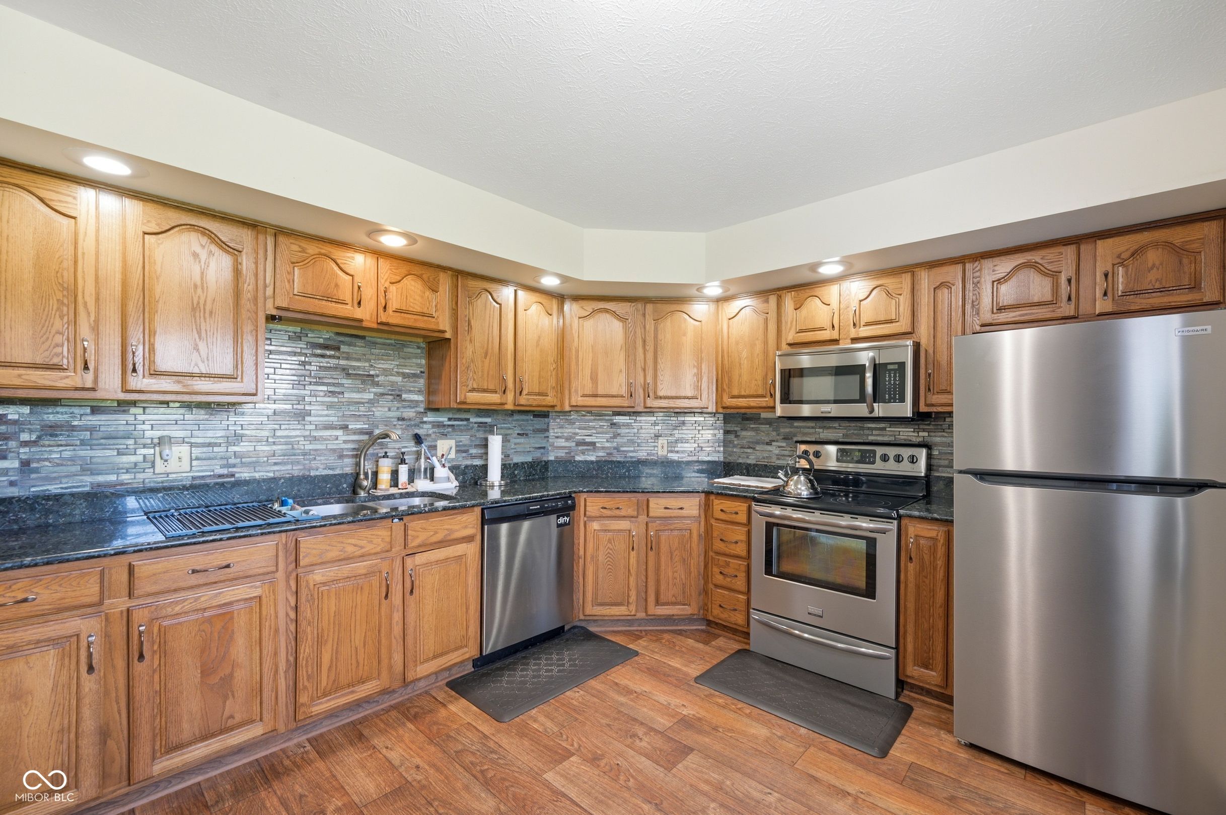 8749 Carriage Lane Pendleton, IN 46064 - Photo 10 of 26