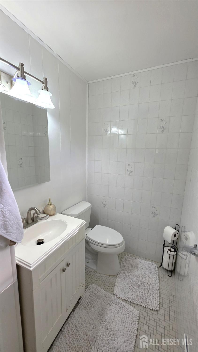 37 Valley Vale Drive Old Bridge, NJ 08857 - Photo 17 of 26