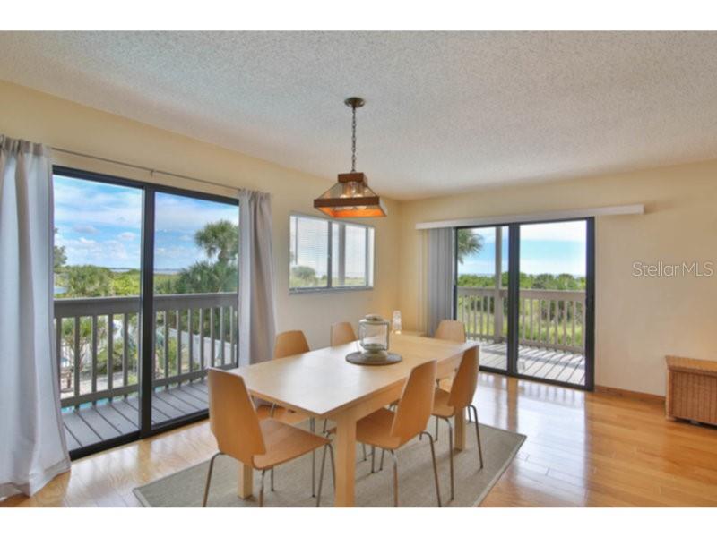 460 Beach Road, Unit A1 Sarasota, FL 34242 - Photo 7 of 15 Gallery Image 7