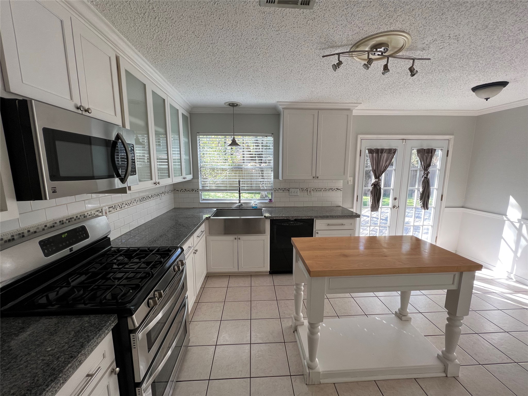 38 Dusky Meadow Place Spring, TX 77381 - Photo 12 of 41