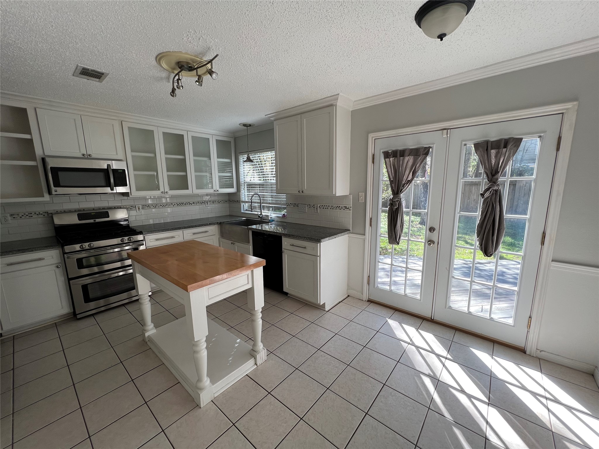 38 Dusky Meadow Place Spring, TX 77381 - Photo 13 of 41