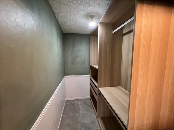 $2,350 | 38 Dusky Meadow Place, Spring, TX 77381