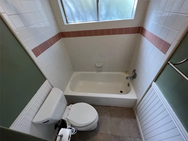 $2,350 | 38 Dusky Meadow Place, Spring, TX 77381