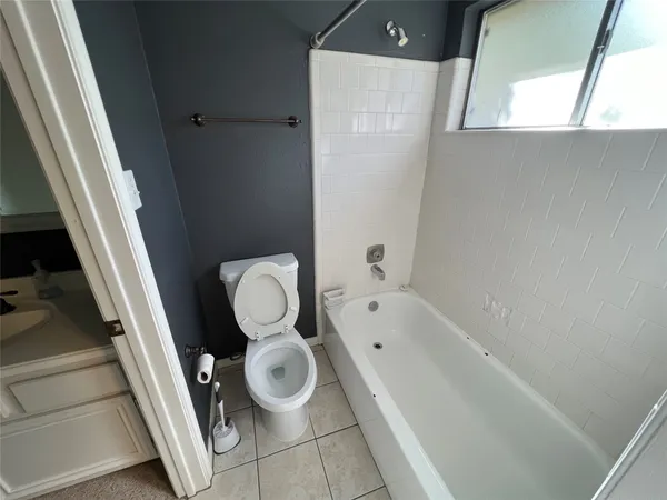 $2,350 | 38 Dusky Meadow Place, Spring, TX 77381