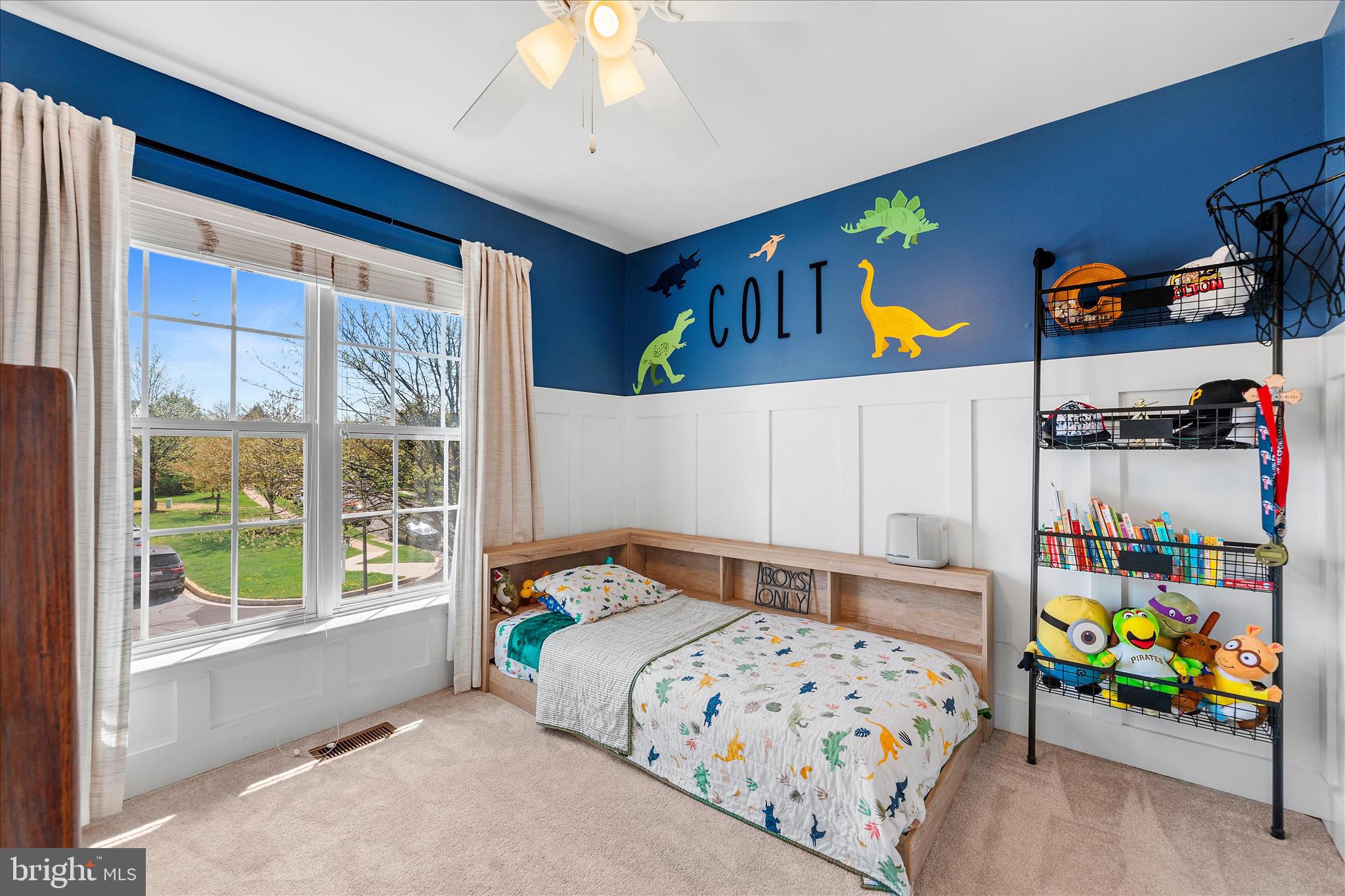 4840 Marsden Place Frederick, MD 21703 - Photo 20 of 46 a bedroom with a bed and a window