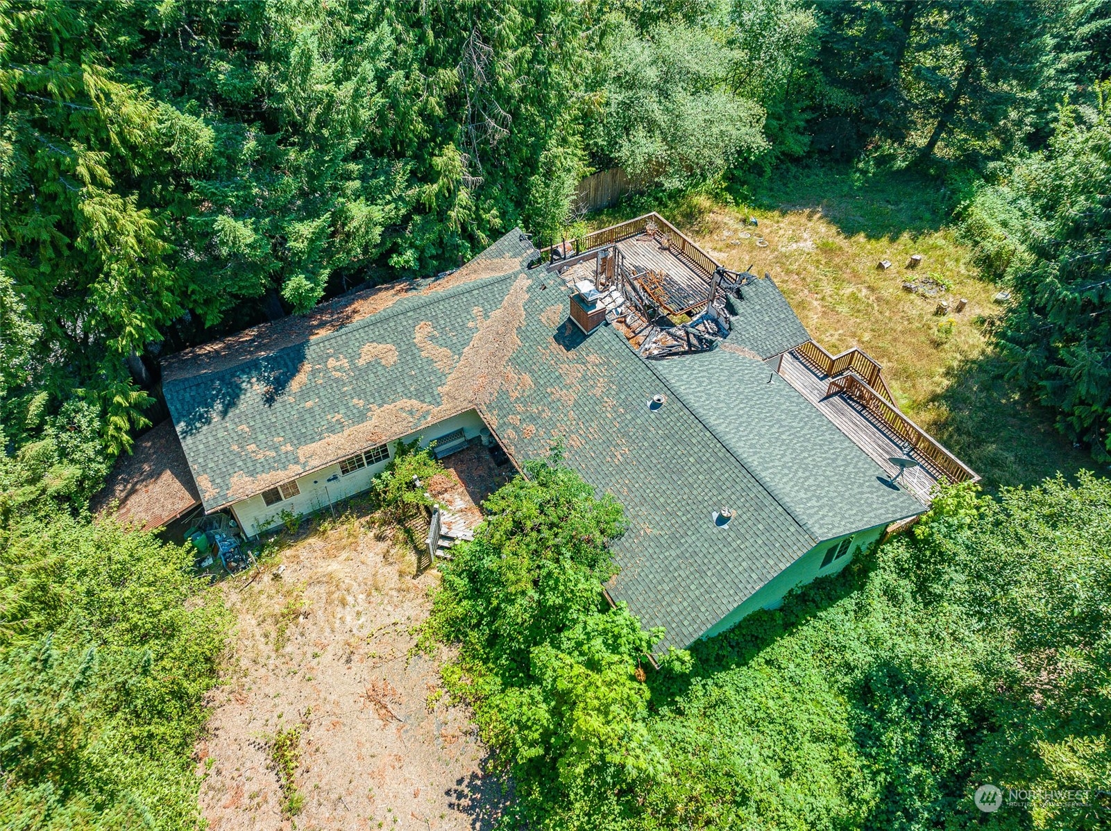 1551 East Loop Road Stevenson, WA 98648 - Photo 4 of 19 an aerial view of a house with a yard