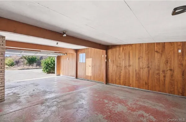$639,999 | 205 Smithtown Polk Boulevard, Centereach, NY 11720