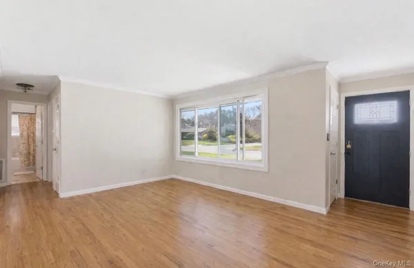 $639,999 | 205 Smithtown Polk Boulevard, Centereach, NY 11720