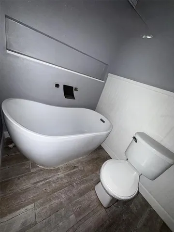 $234,900 | 285 East Lake Street, Umatilla, FL 32784