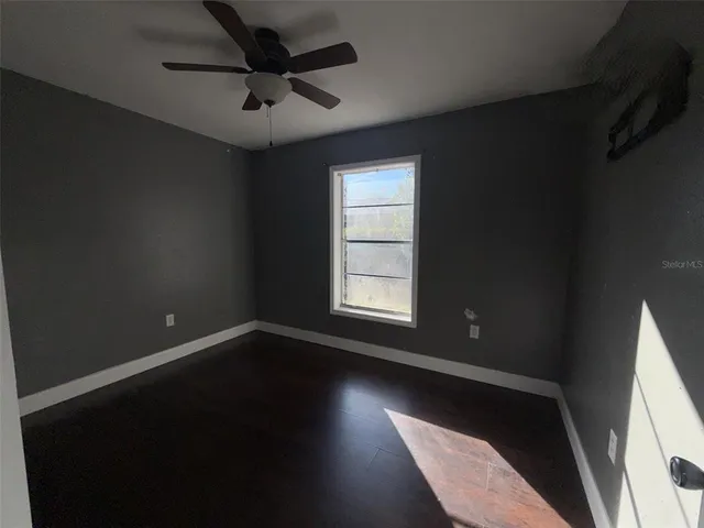 $234,900 | 285 East Lake Street, Umatilla, FL 32784