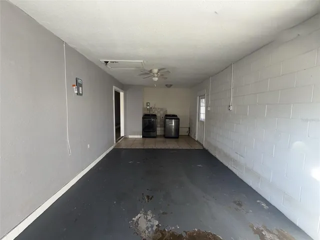 $234,900 | 285 East Lake Street, Umatilla, FL 32784