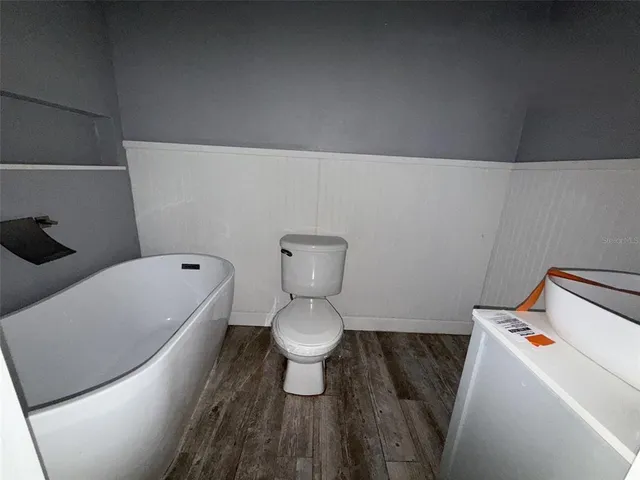 $234,900 | 285 East Lake Street, Umatilla, FL 32784