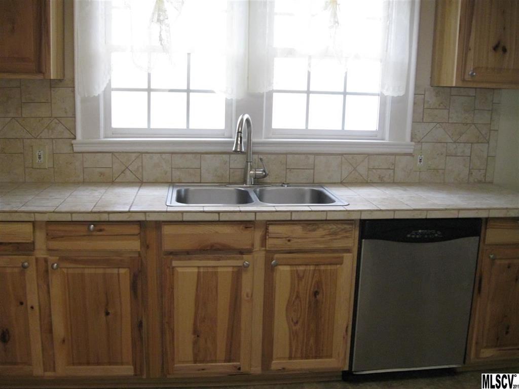 4330 River Road Hickory, NC 28602 - Photo 4 of 25 Gallery Image 4