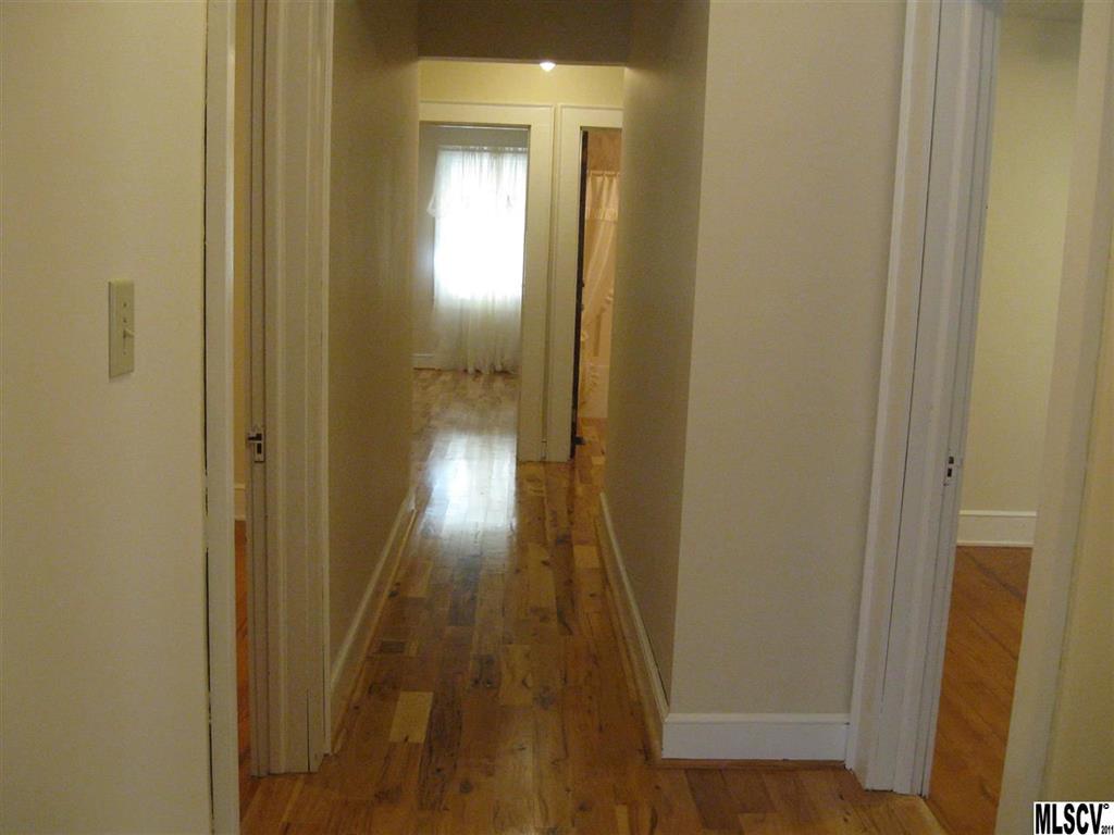 4330 River Road Hickory, NC 28602 - Photo 8 of 25 Gallery Image 8