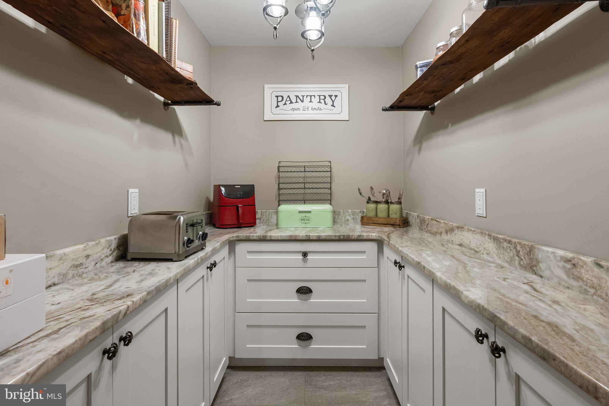 2330 Huntingdon Road Huntingdon Valley, PA 19006 - Photo 8 of 48 Gallery Image 8