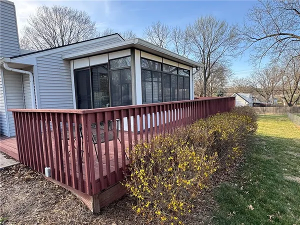 $279,000 | 12000 West 60th Place, Shawnee, KS 66216