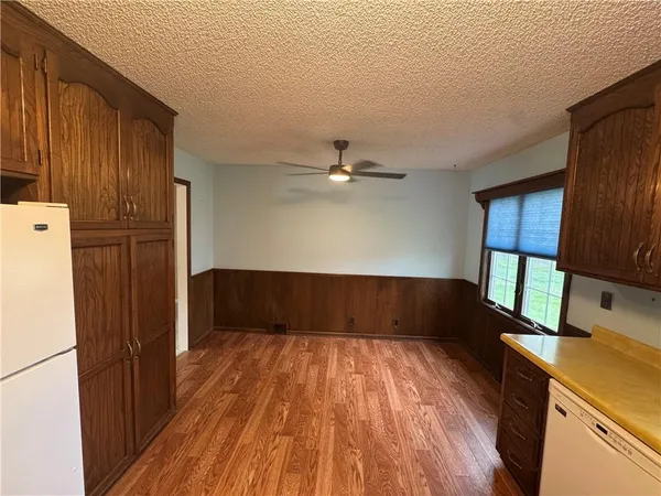 $279,000 | 12000 West 60th Place, Shawnee, KS 66216