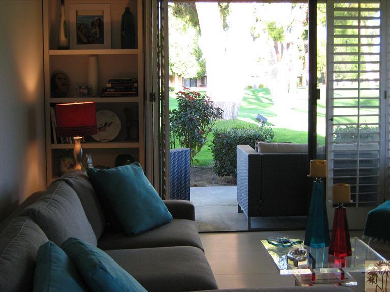 58 Majorca Drive Rancho Mirage, CA 92270 - Photo 2 of 22 a living room with furniture and a potted plant