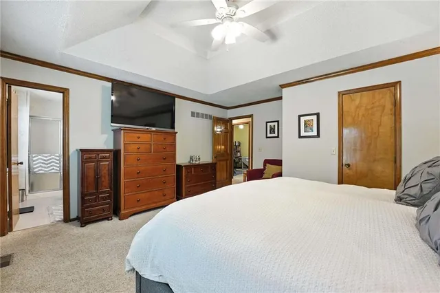 $420,000 | 14915 West 84th Terrace, Lenexa, KS 66215