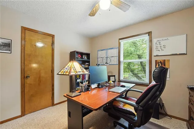 $420,000 | 14915 West 84th Terrace, Lenexa, KS 66215