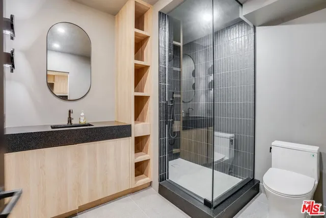 $4,900 | 1617 Broadway, Unit A, Santa Monica, CA 90404