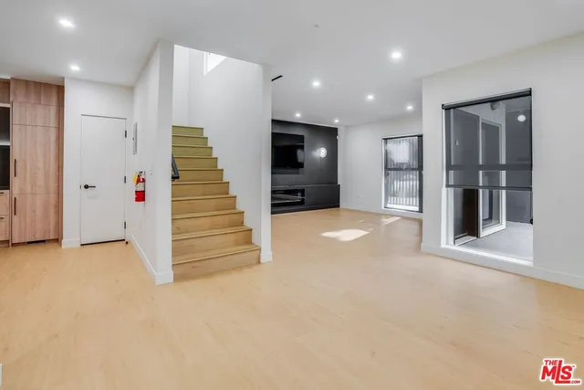 $4,900 | 1617 Broadway, Unit A, Santa Monica, CA 90404