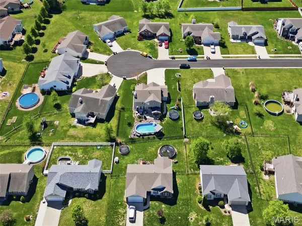 $365,000 | 19 Cambridge Court, Troy, MO 63379