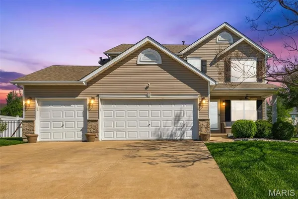 $365,000 | 19 Cambridge Court, Troy, MO 63379