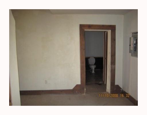 916 West State Street Springfield, OH 45506 - Photo 4 of 6