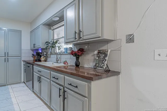 $320,000 | 8810 Pertshire Street, San Antonio, TX 78254