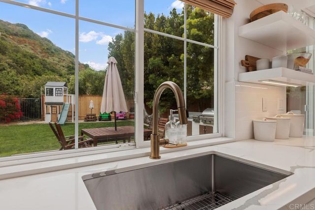 $1,950,000 | 5065 Ashberry Road, Carlsbad, CA 92008