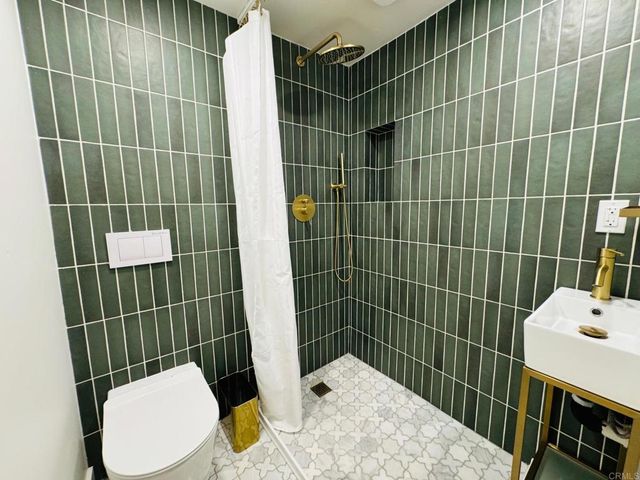 $1,950,000 | 5065 Ashberry Road, Carlsbad, CA 92008