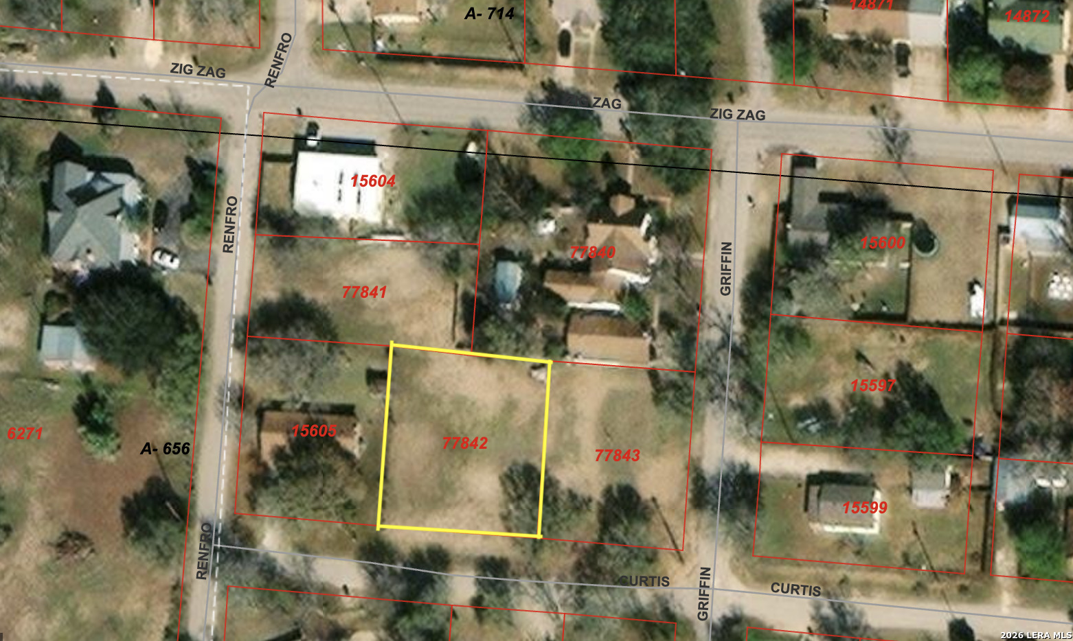 704 Curtis Avenue Devine, TX 78016 - Photo 5 of 5