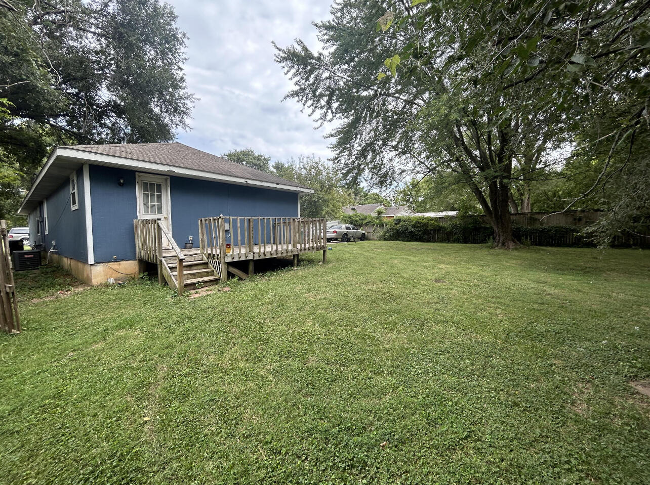 1625 North Colgate Avenue Springfield, MO 65802 - Photo 9 of 15 9