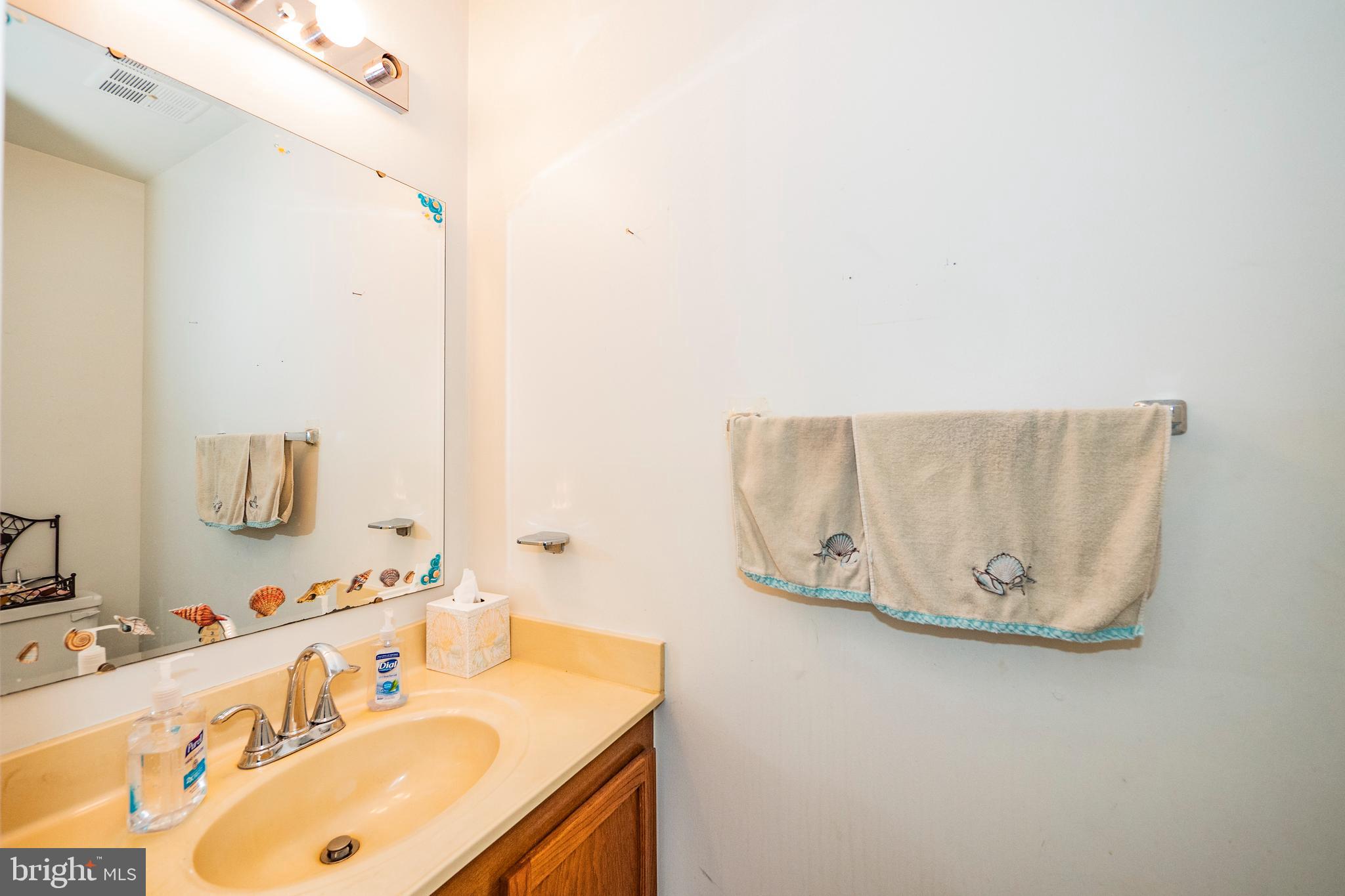 7964 Revenna Lane Springfield, VA 22153 - Photo 16 of 41